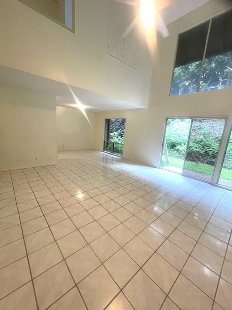 Kaneohe Townhome: 47-742 Hui Kelu St APT 4