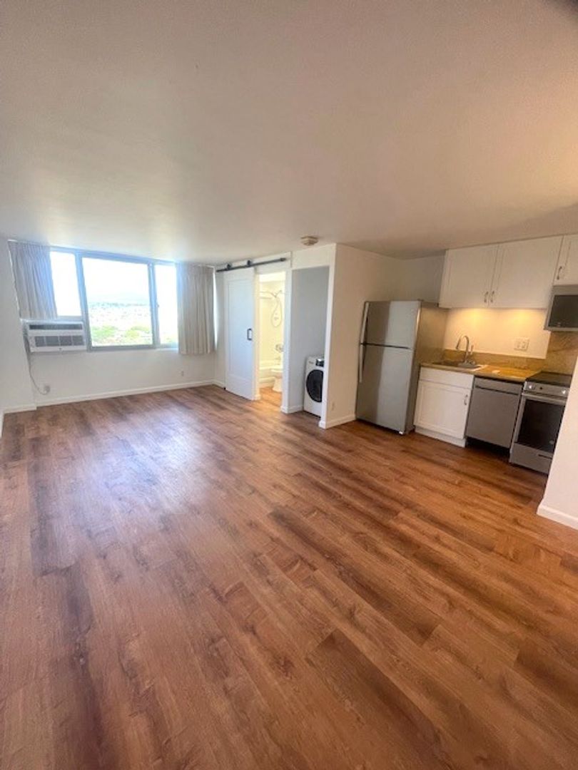 Pearl City Condo: Century Park Plaza