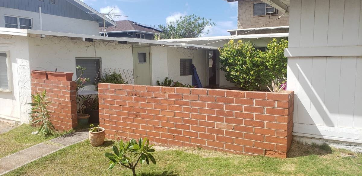 Honolulu Apartment: 1257 13th Avenue