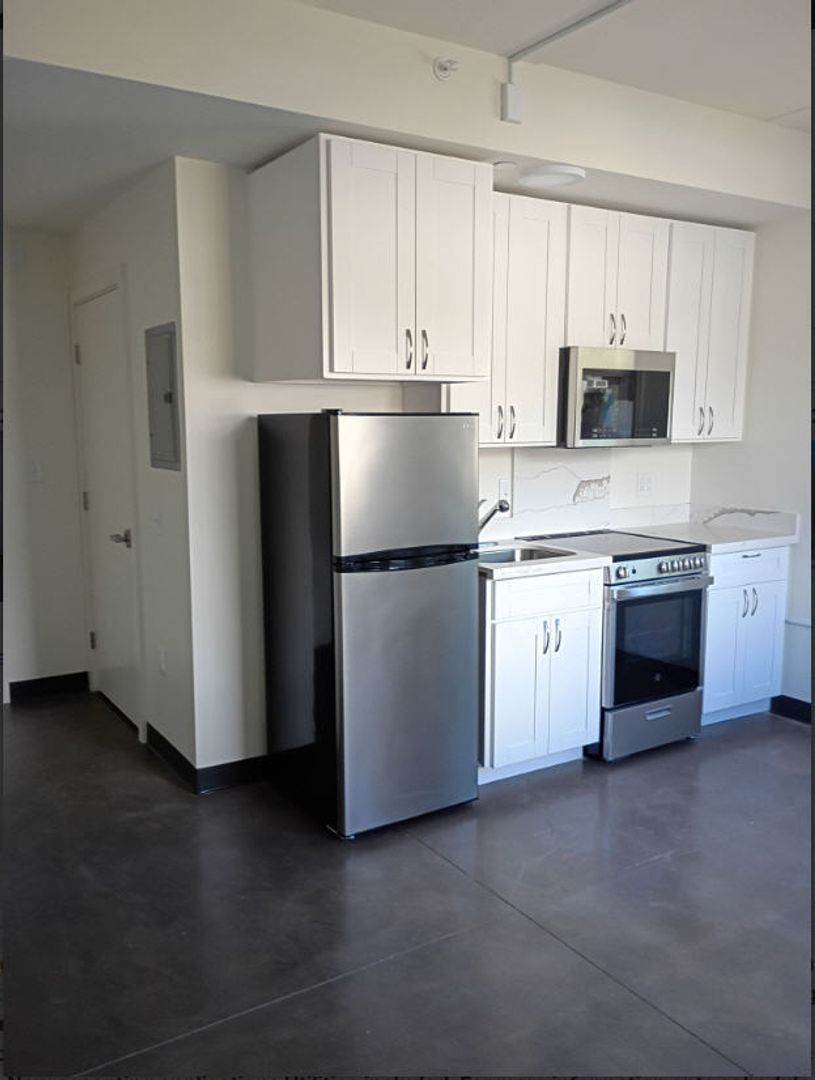 Honolulu Apartment: 1751 Algaroba St