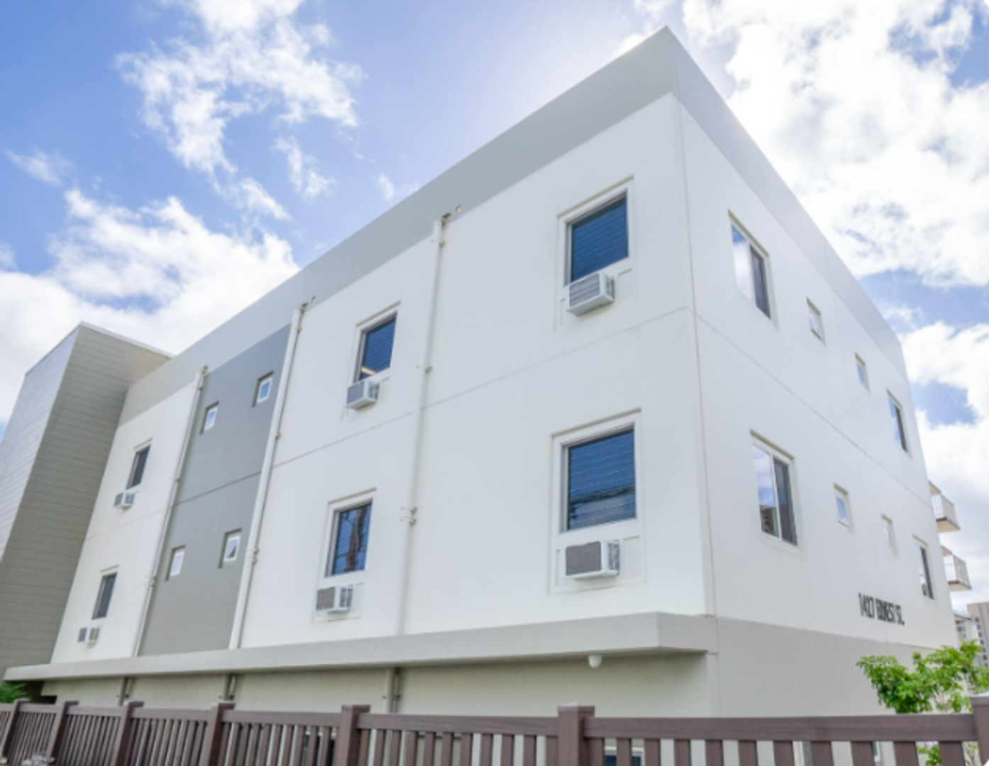 Honolulu Apartment: 1427 Ernest St.
