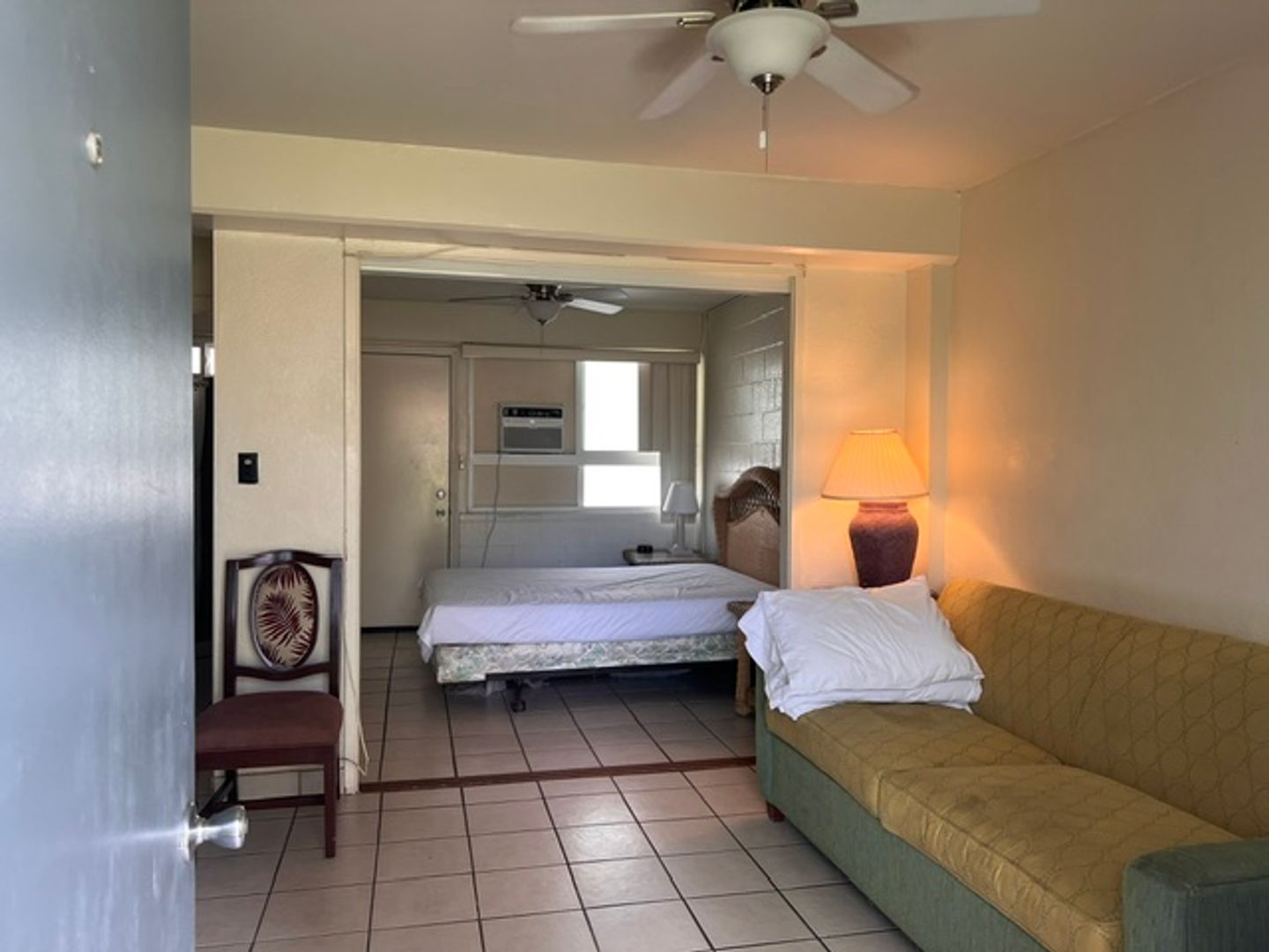Honolulu Apartment: 258-260 Beach Walk