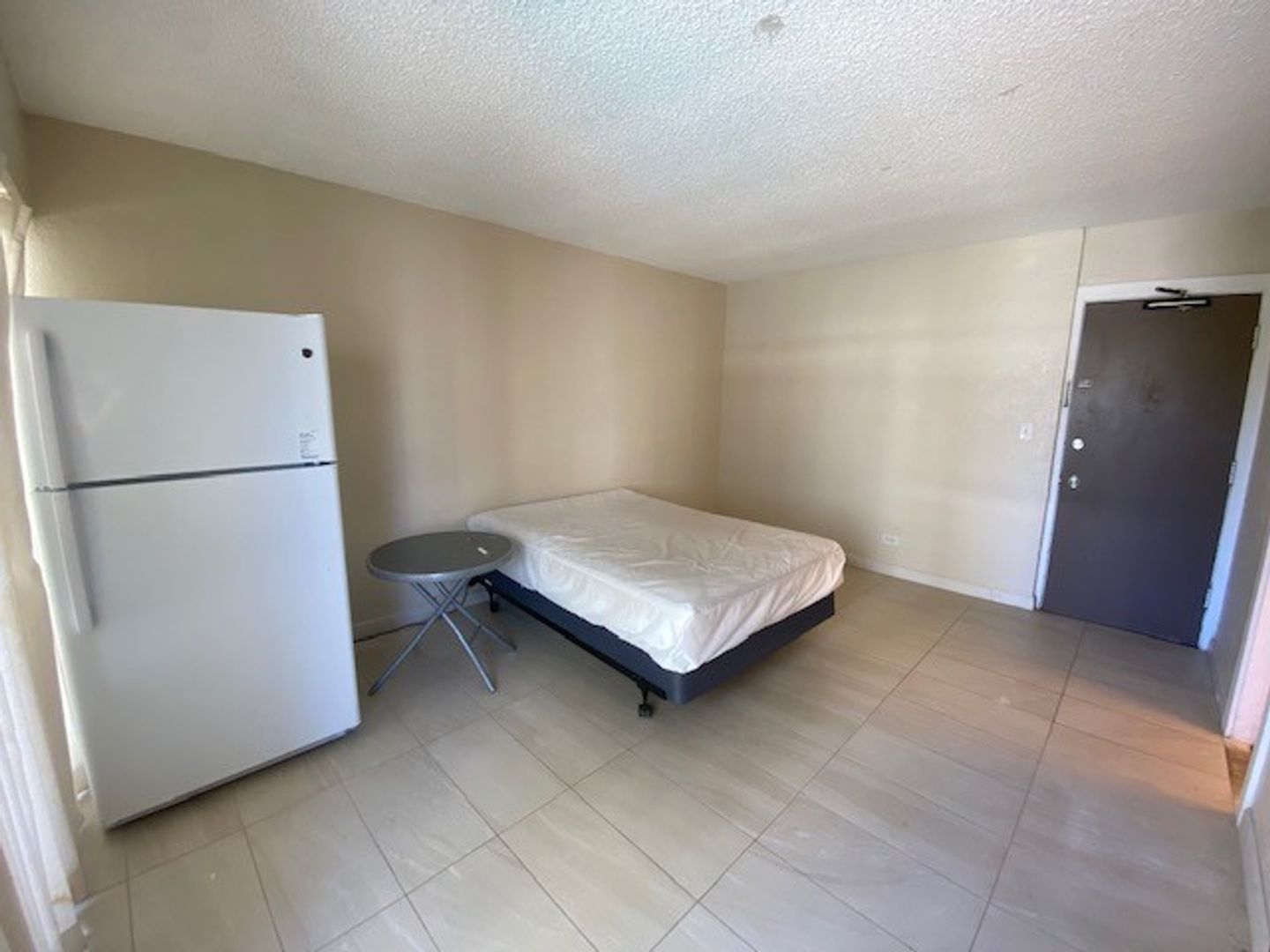 Honolulu Condo: The Seashore #71