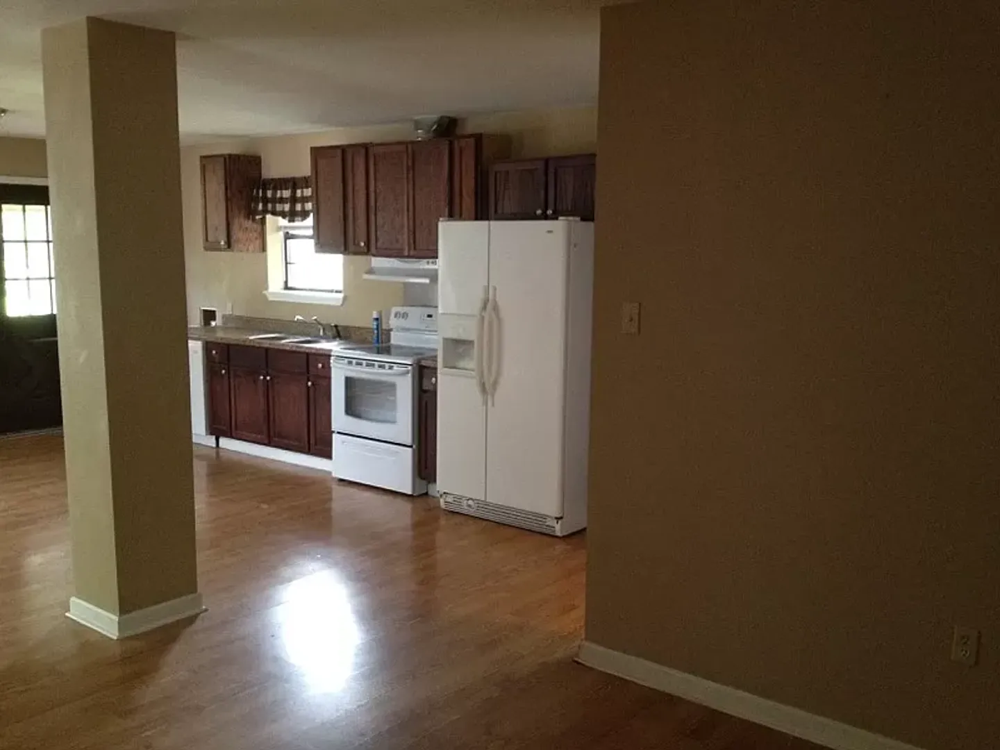 Houma Apartment: 202 Canal Ln.