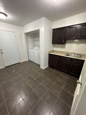 Great location; 2 bed 1.5 bath