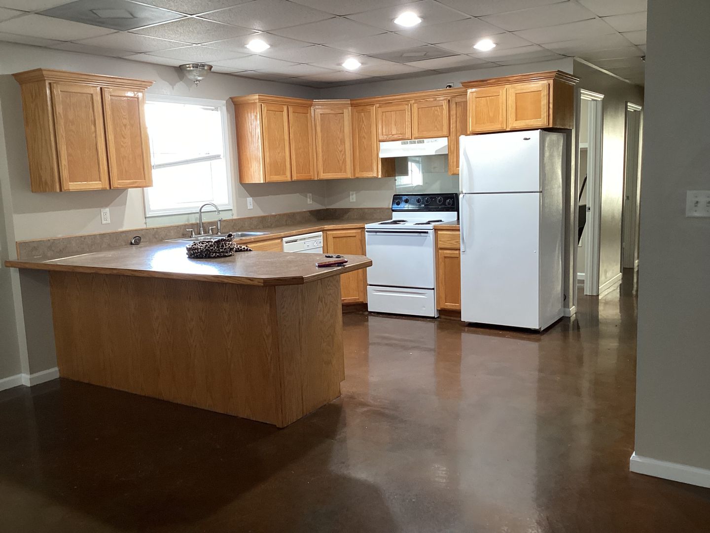 Gray Apartment: 135 Eureka Dr.