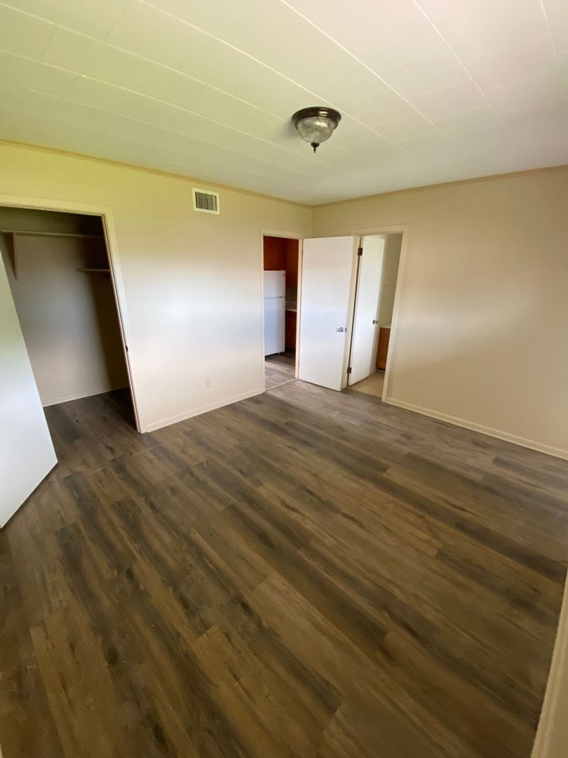 Thibodaux Apartment: 1600 Badt Ave.