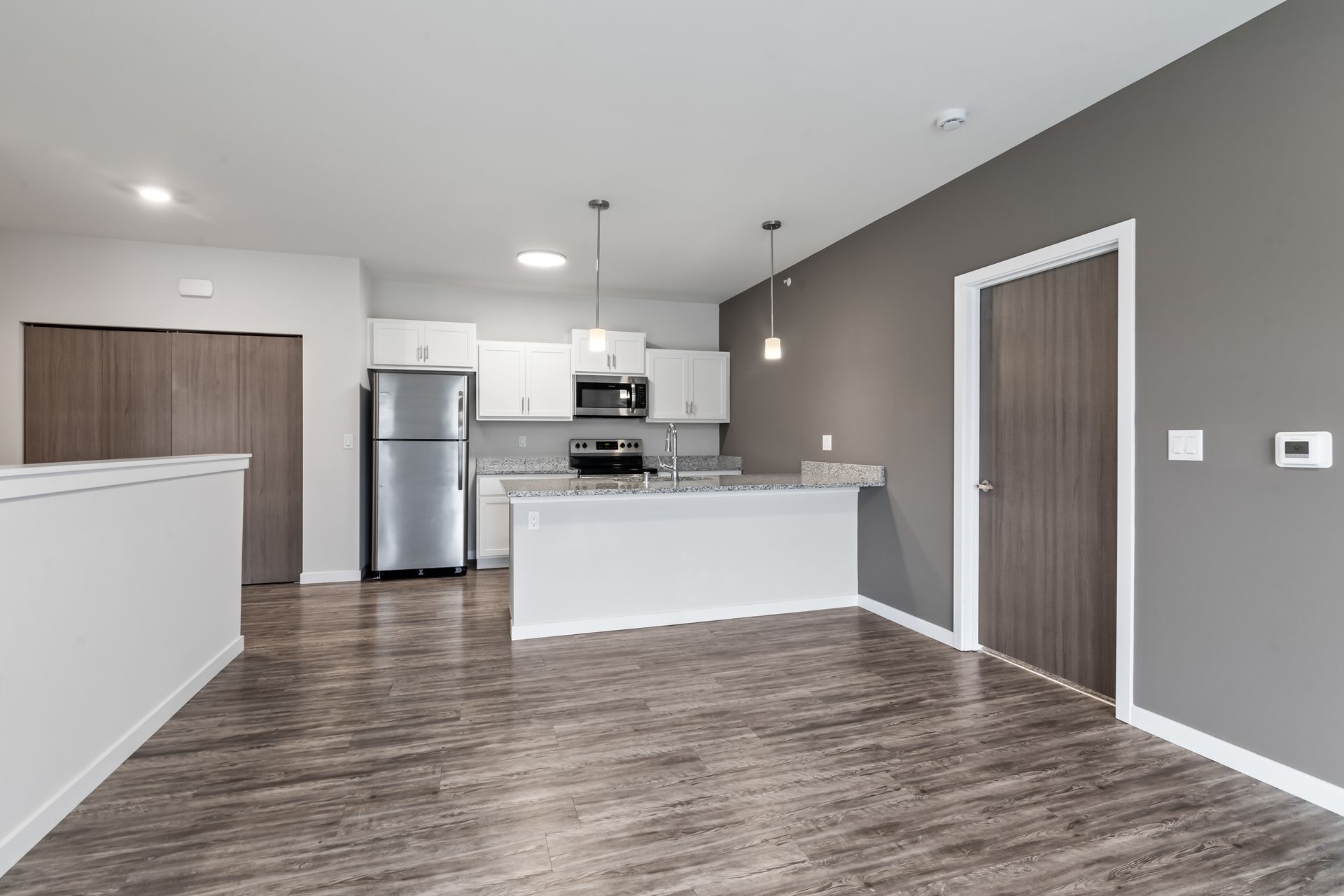Lannon Apartment: 19411 Rock Pointe Way