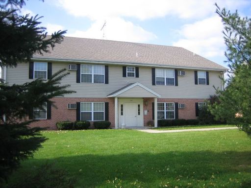 Spacious 1 Bedroom 1 Bath Unit