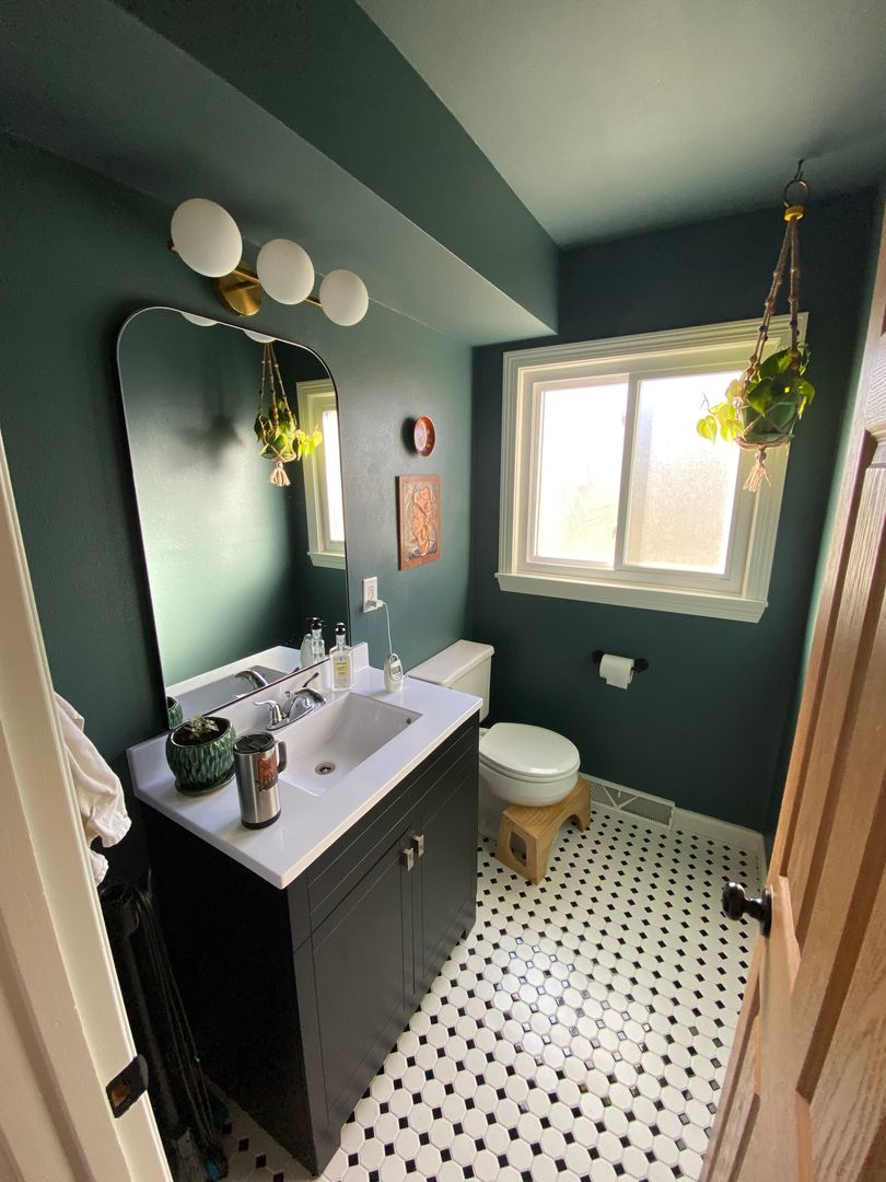 Waukesha Apartment: 1900-02 Cardinal Drive