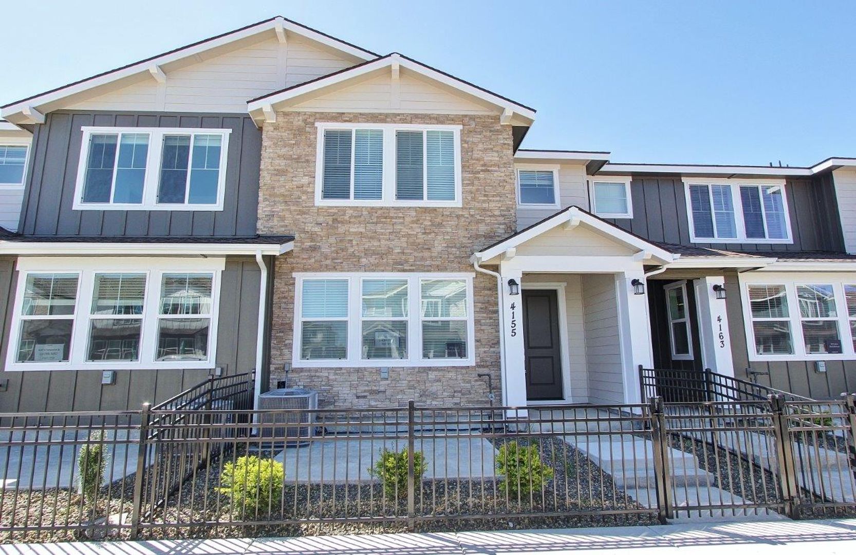 Eagle Townhome: 4155 W. Perspective St