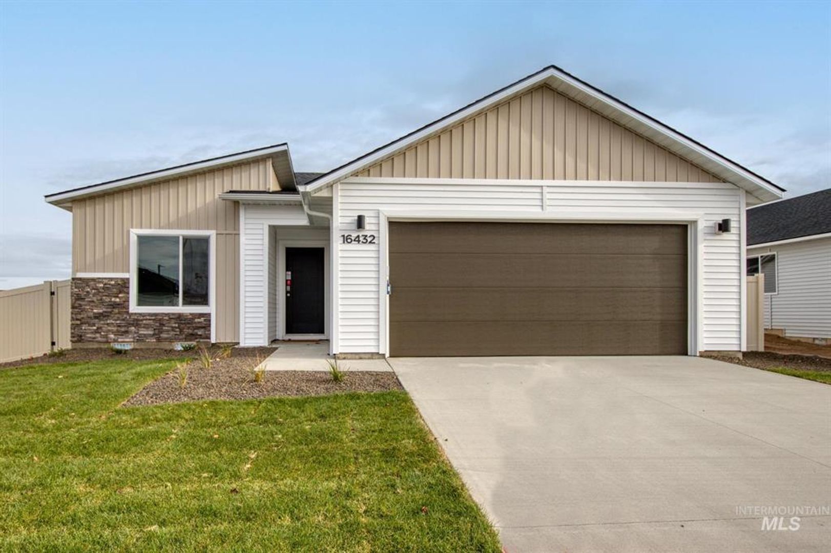 Caldwell House: 16432 Fenwick Ave