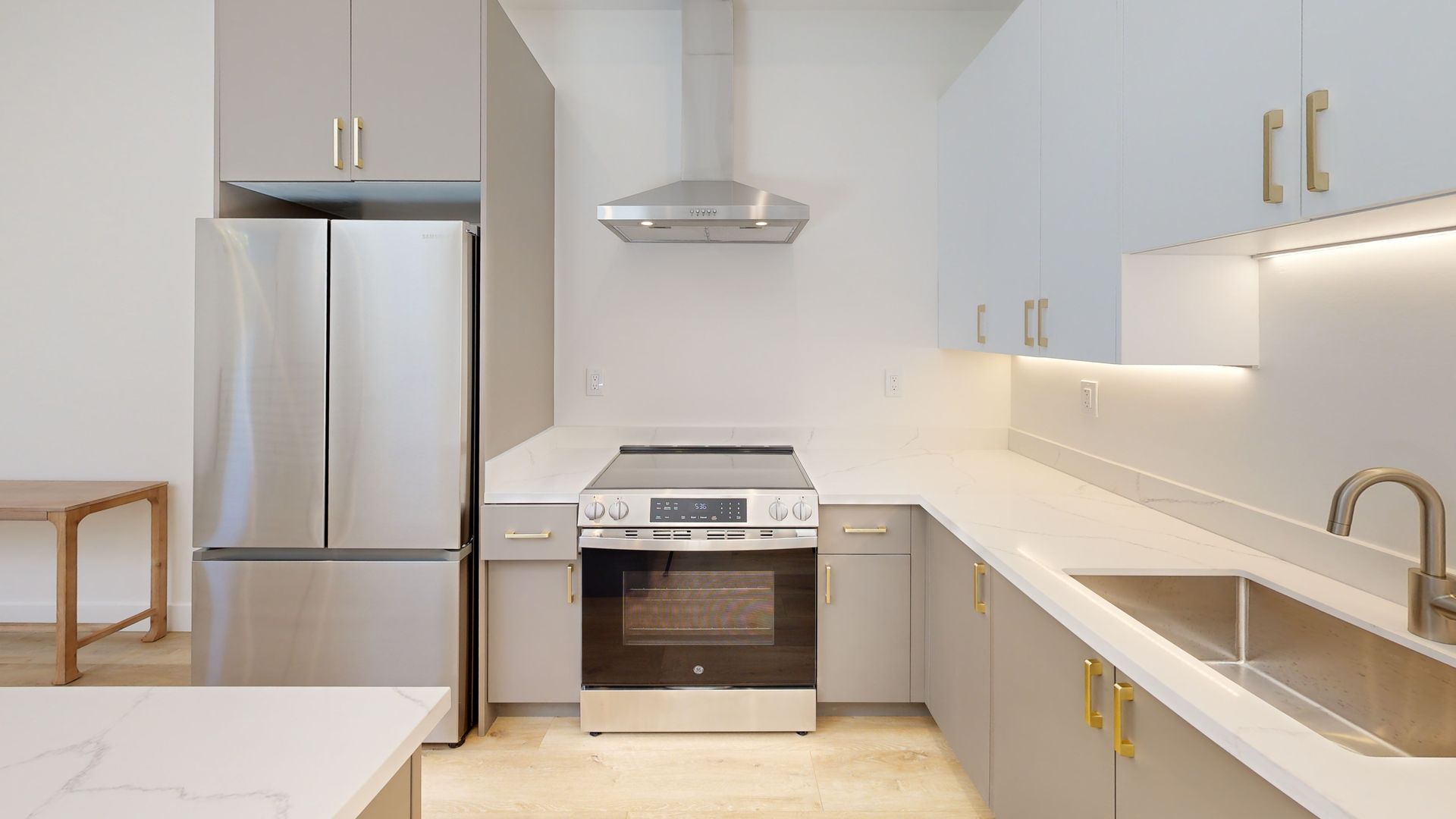 San Francisco Apartment: 2952 Folsom Street