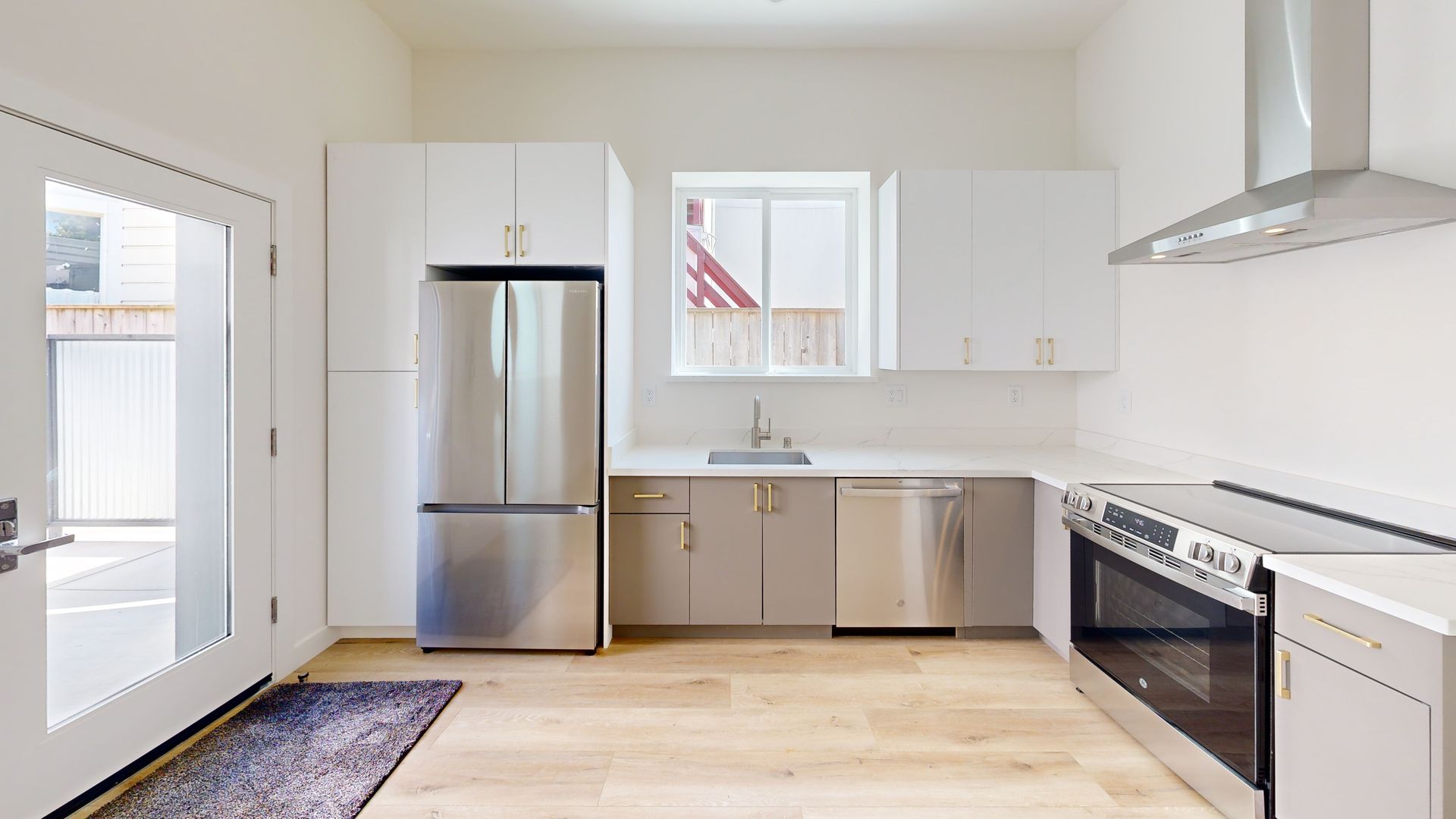 San Francisco Apartment: 2952 Folsom Street