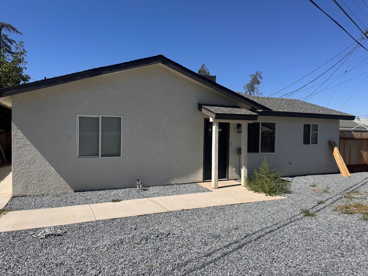Fresno House: 3874 E. Ashlan Ave