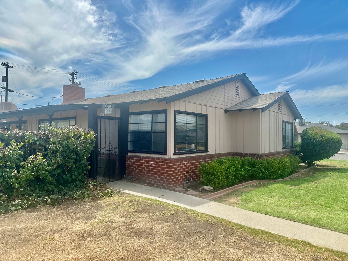 Fresno Apartment: 3204-3208 E Normal Ave