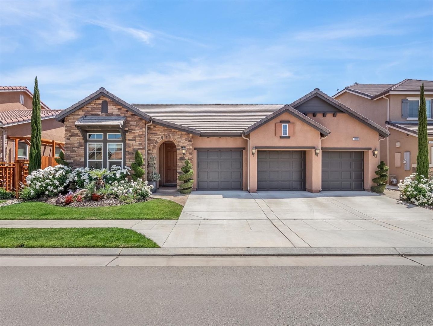 Fresno House: 10542 N Sierra Vista Ave