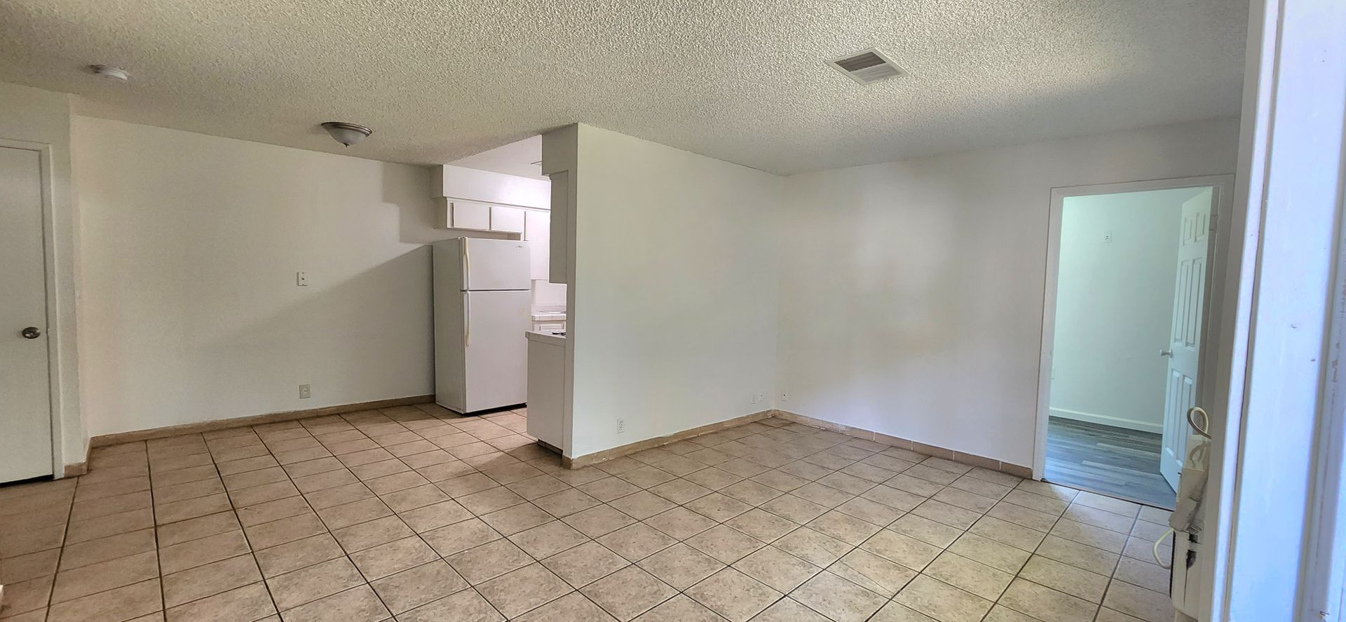 Fresno Apartment: 2458 S Ninth St