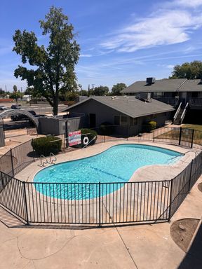 1 Bedroom, 1 Bath – photo 1