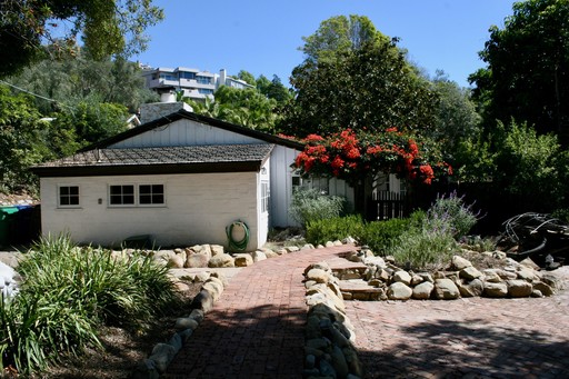 Charming 4 Bedroom Home plus office in Mission Canyon Neighborhood – photo 1