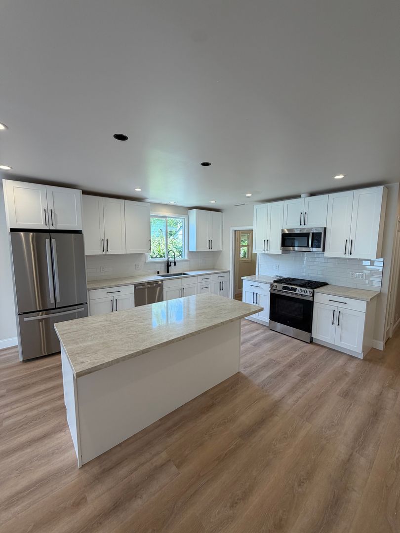 San Mateo Apartment: 506-510 N Claremont St