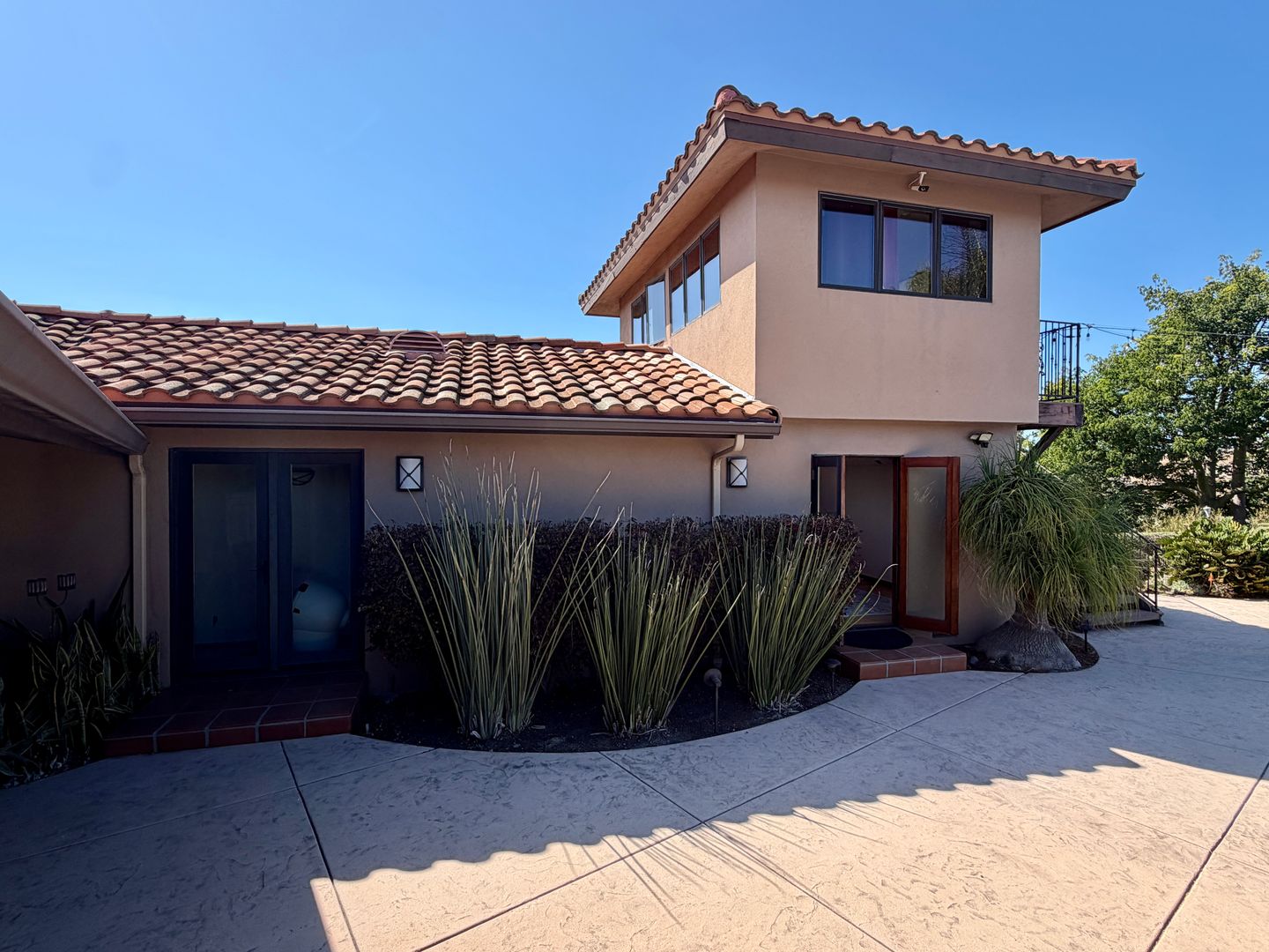 Vista House: Warmlands Avenue ADU