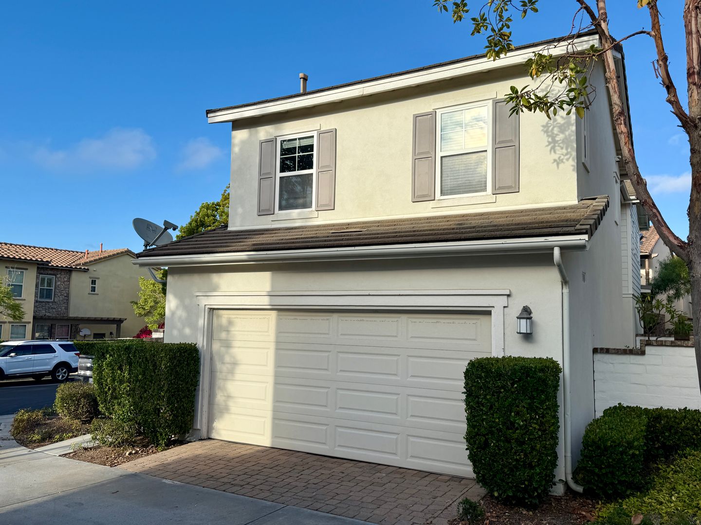 San Diego House: 6097 African Holly Trail