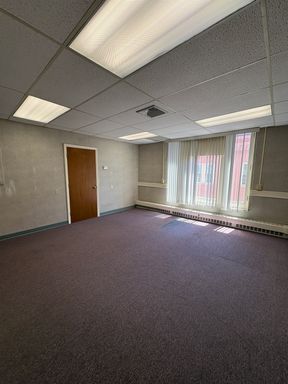 Prime Downtown Office Available!
