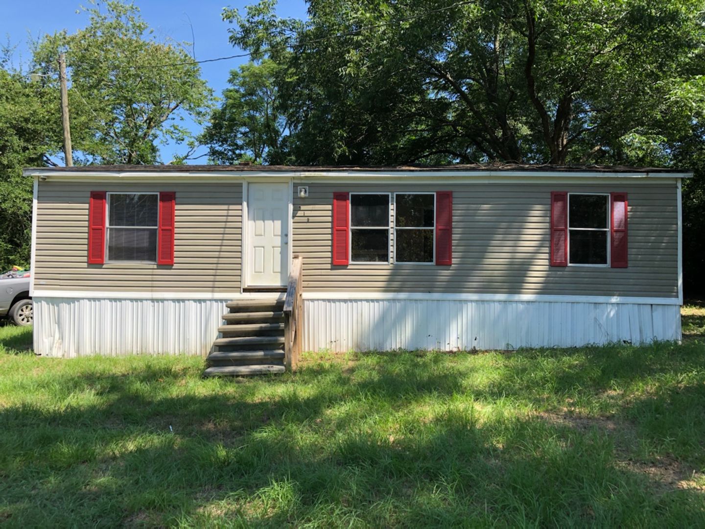 Dublin House: 919 Wrightsville Ave