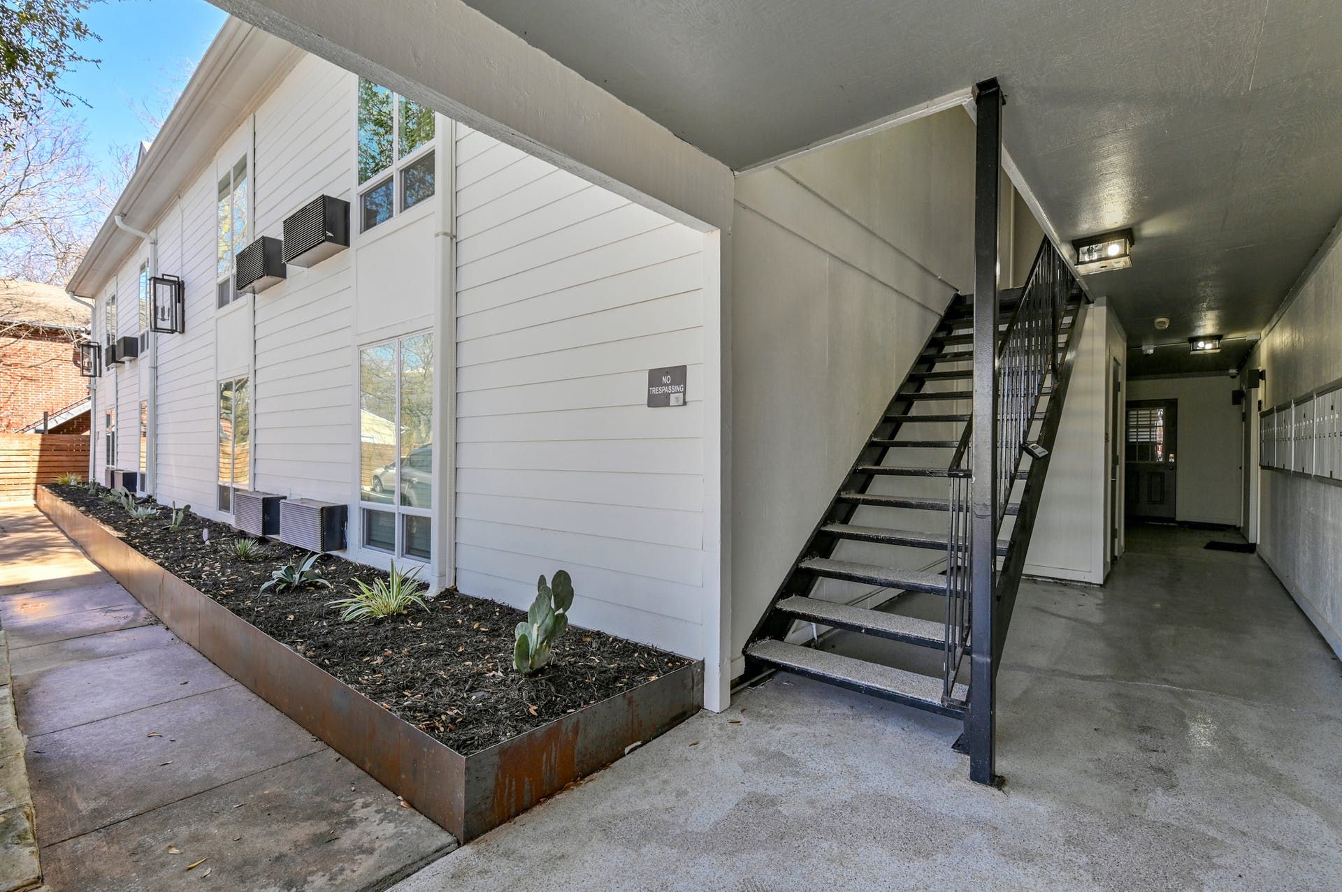Highland Flats 6 of 12