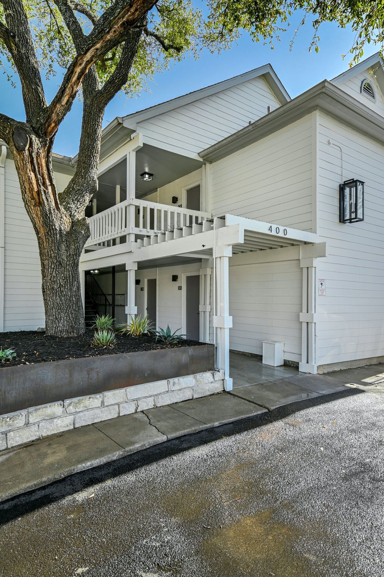 Highland Flats 4 of 12