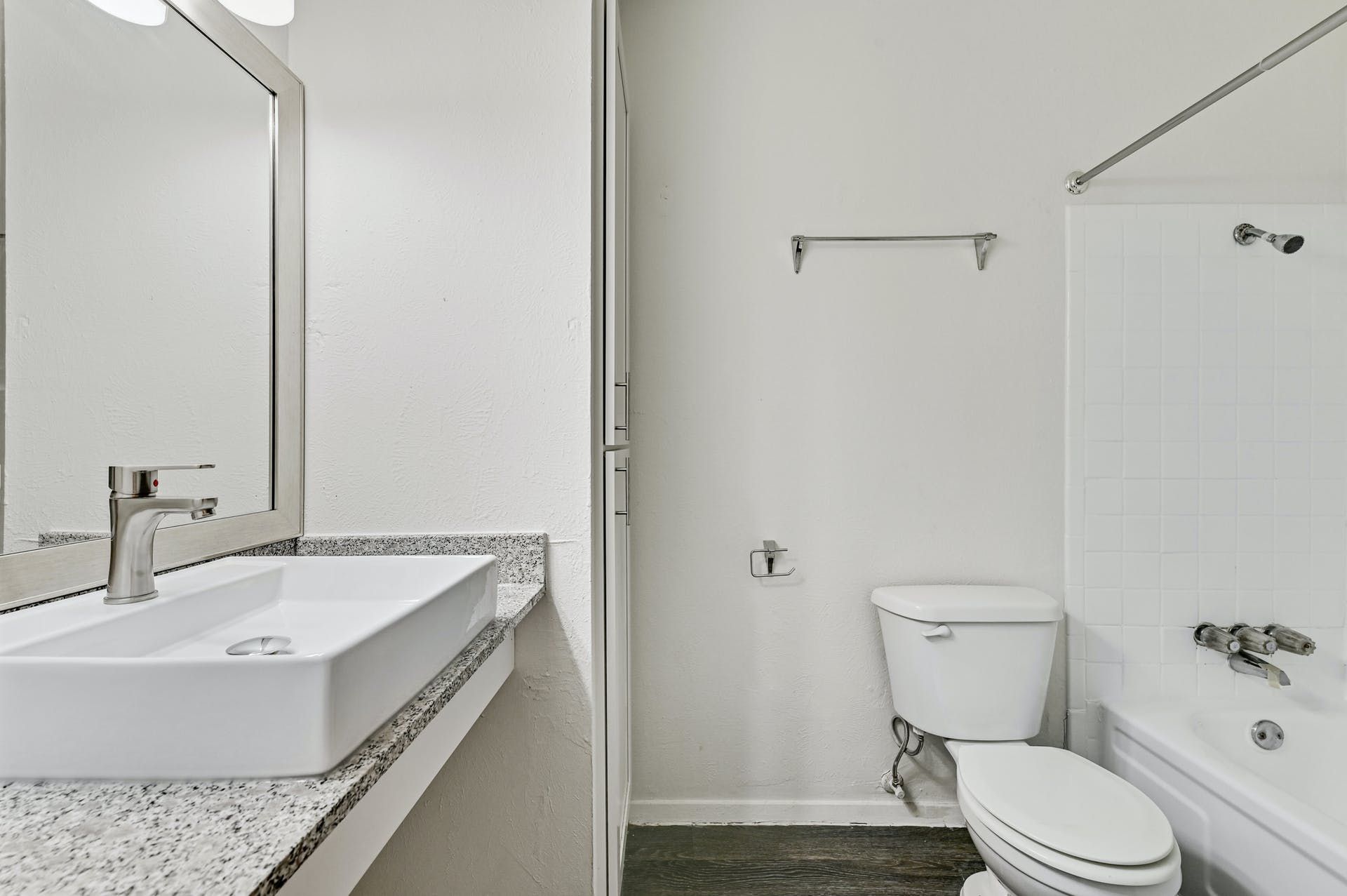Highland Flats 20 of 34