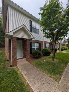 2BD/2.5BA Unit at Water Oaks in Hickory! – photo 1