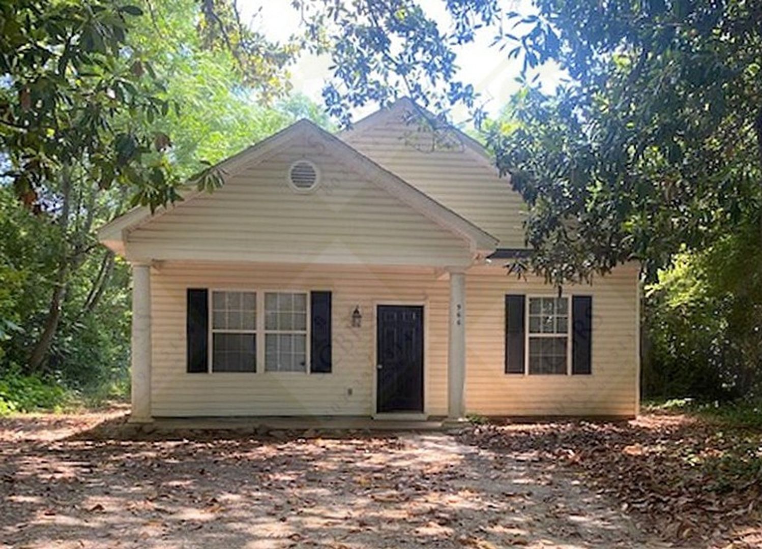 Columbia House: 966 Texas Street