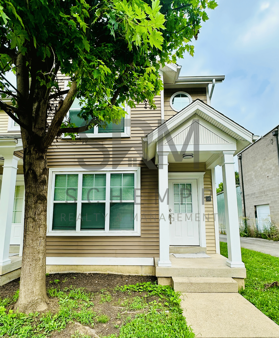 Louisville Apartment: 102 Weist Place