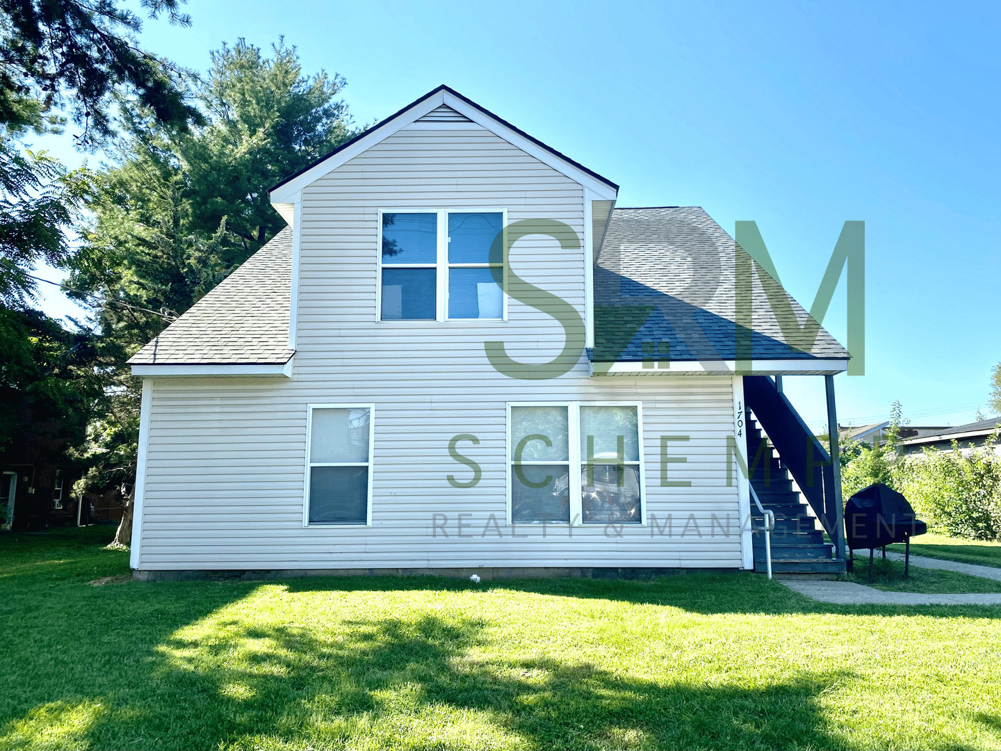 Louisville Apartment: 1704 Rowan St. #2