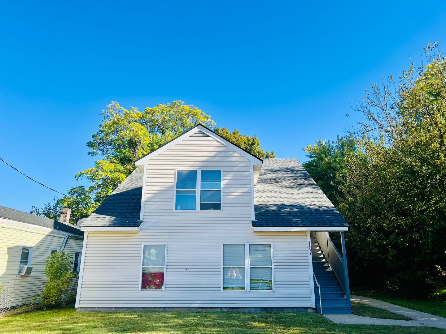 Louisville House: 2433 Slevin
