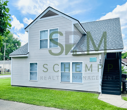 Updated 2 bedroom apartment in Portland-Section 8 accepted *$200 Amazon Gift Card at Lease Signing!* – photo 1