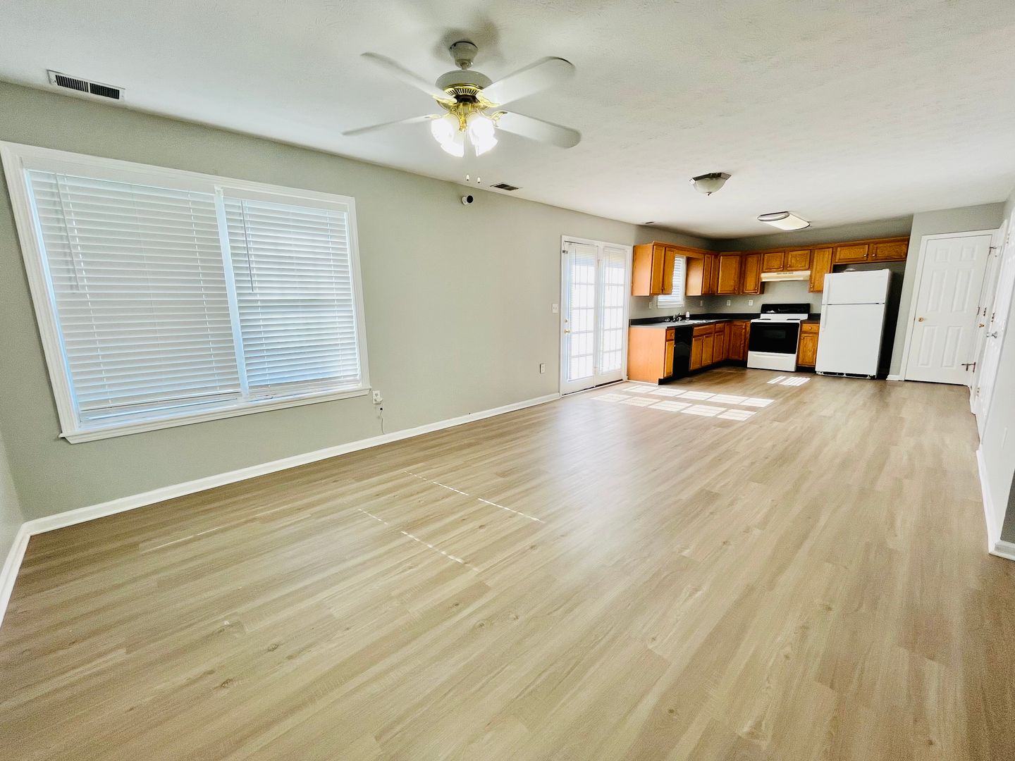 5013 Lea Ann Way, Louisville, KY 40219