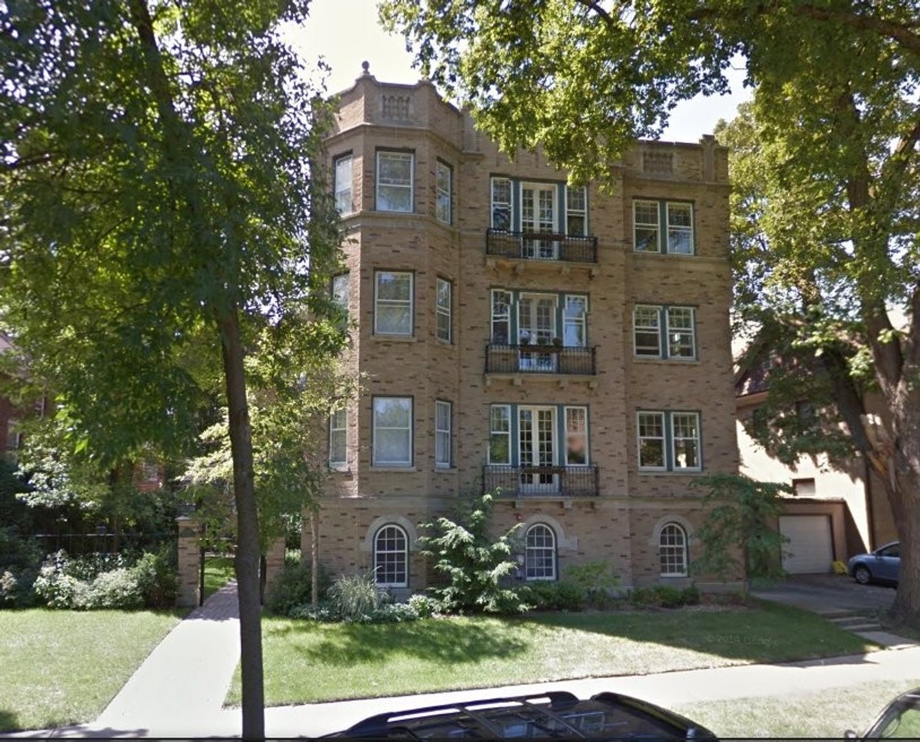 Evanston Apartment: 1238-40 Oak Ave.