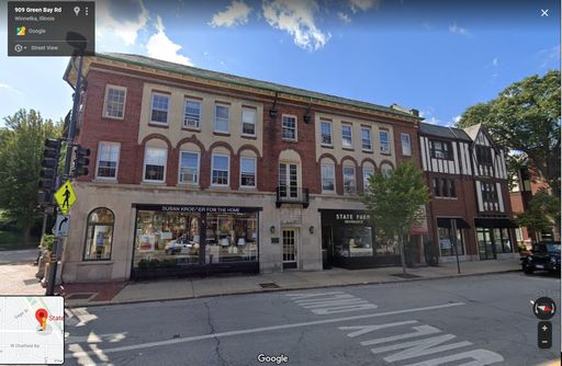 Retail Space available in Hubbard Woods