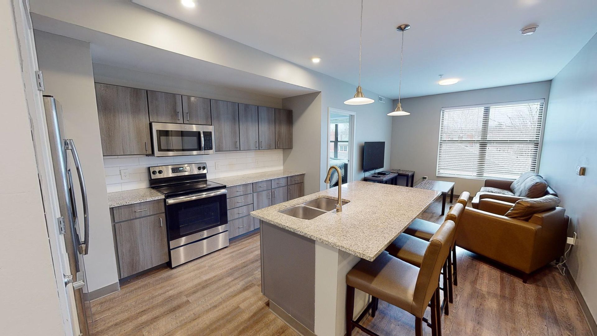 Columbus Apartment: 15 E Lane Ave