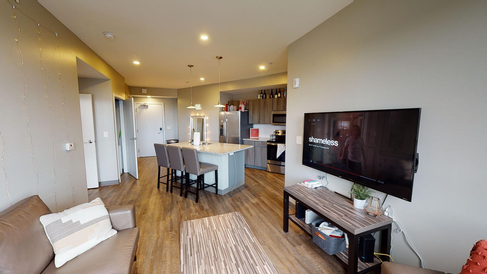 Columbus Apartment: 15 E Lane Ave