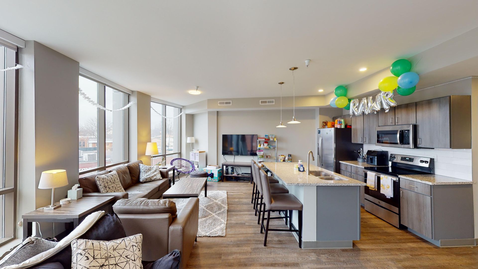 Columbus Apartment: 15 E Lane Ave