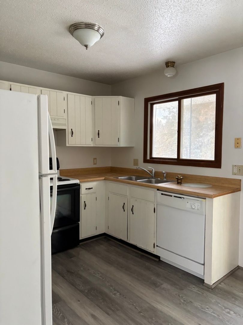 Traverse City Apartment: 3236-3252 E Hammond Road