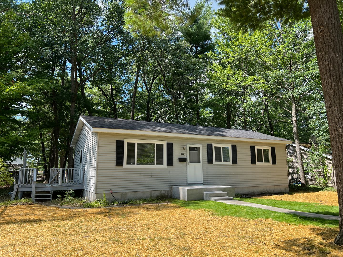 Traverse CIty House: 322 Cochlin Street