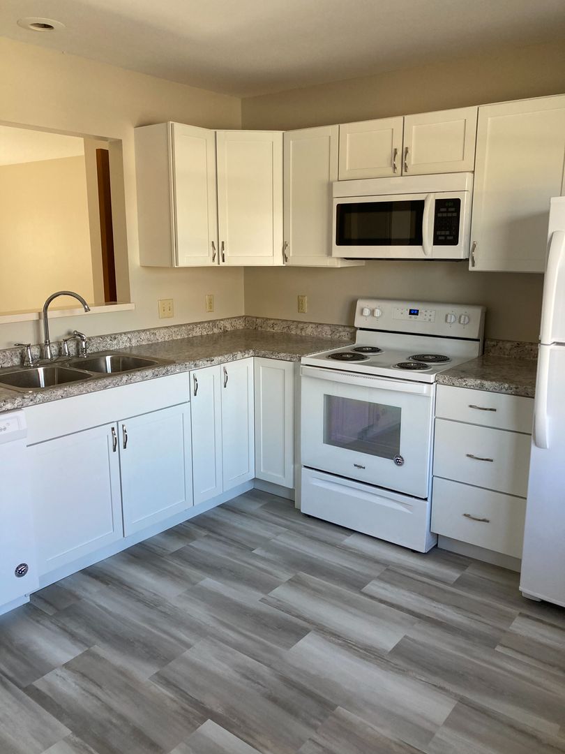 North Sioux City Apartment: 201 Rose Street