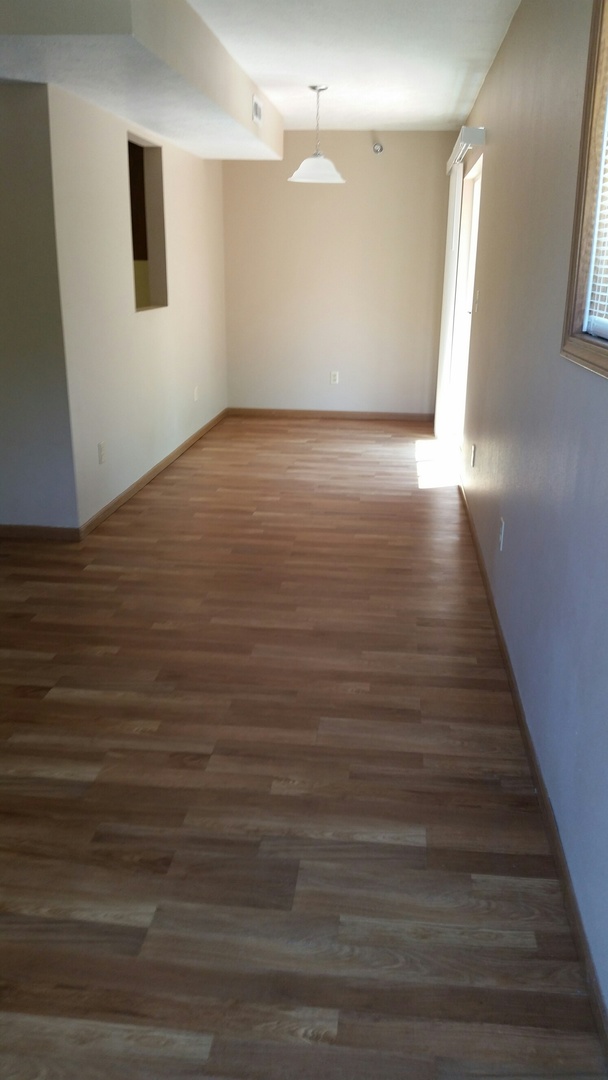 Sioux City Apartment: 3017 - 3037 Viking Drive