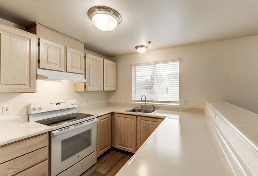 One Month RENT FREE! Select homes only, ask for details. – photo 1
