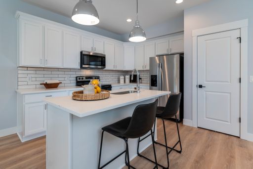 Two Story End Townhome – photo 1